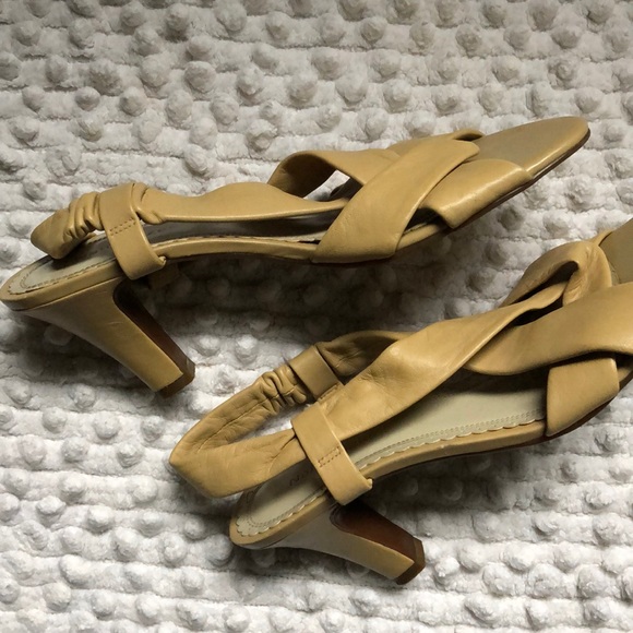 Naturalizer Tan Heel Spring Summer Sandals Neutral 8.5 - Picture 3 of 8